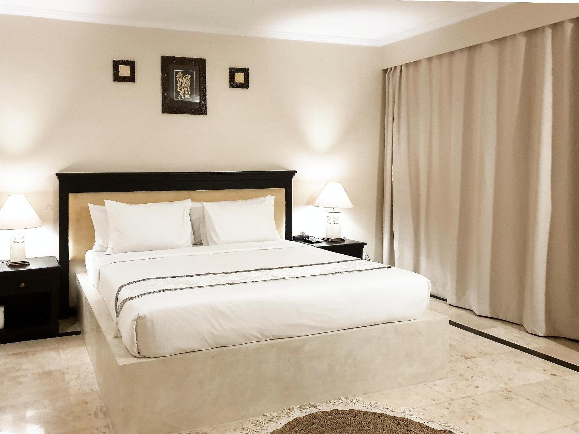 Villa De Malicott Athena Seminyak (Bali)